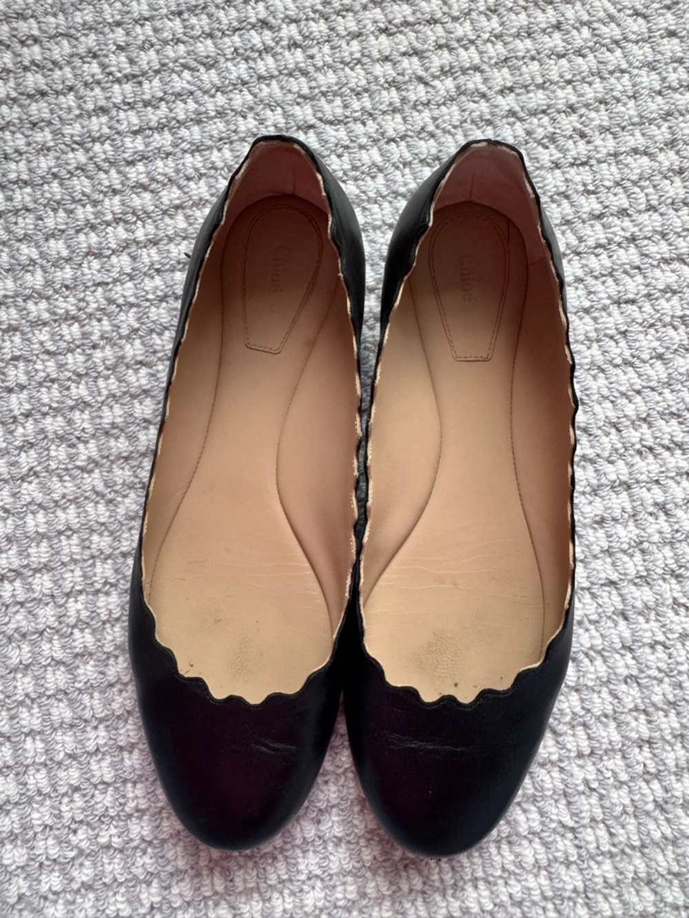 Chloe Black Scallop-Edge Leather Ballet Flats - Picture 5 of 7